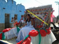 /album/galeria-de-fotos-desfile-da-escola-estadual-thomaz-/slide22-jpg/