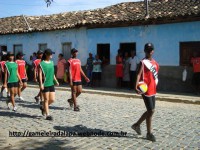 /album/galeria-de-fotos-desfile-da-escola-estadual-thomaz-/slide29-jpg/